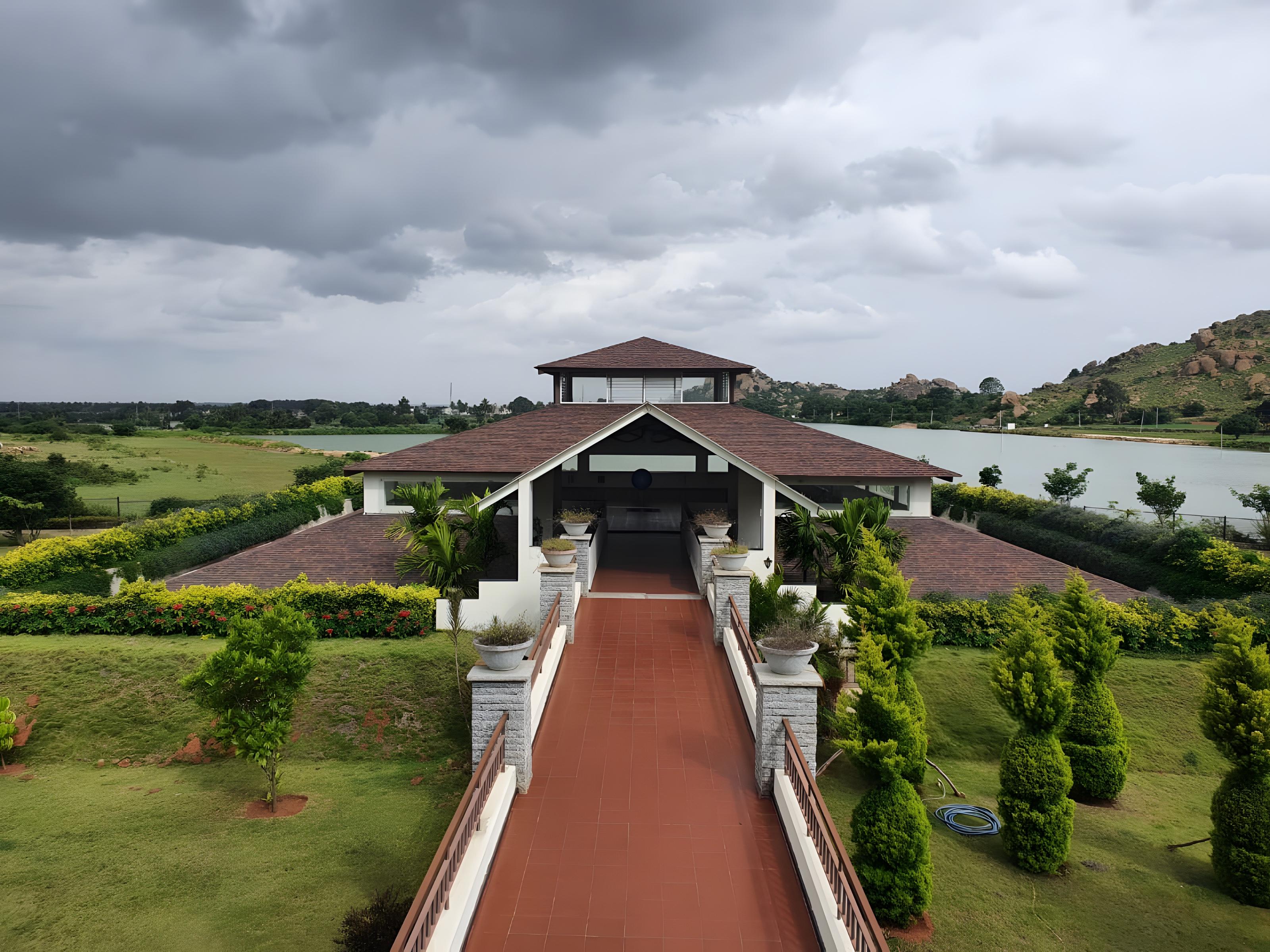 Shathayu Ayurveda Yoga Retreat